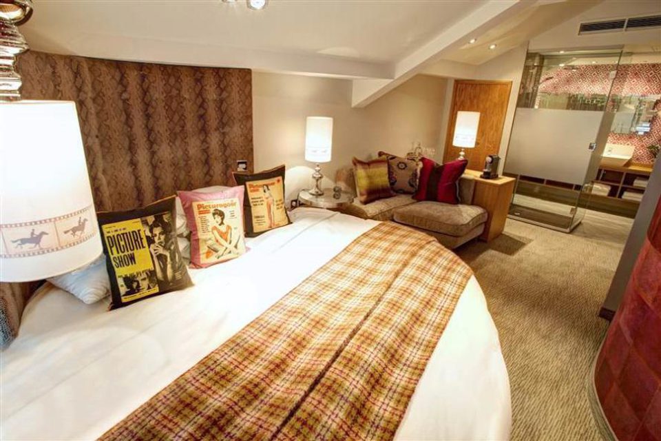 1713169017380 NEWBROOK