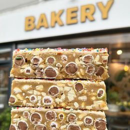 Buzzy Bee Bakery 1
