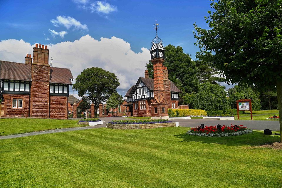 Queens park 345303269 732283827