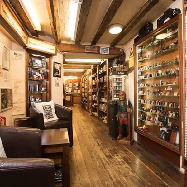 Turmeaus Tomacconist